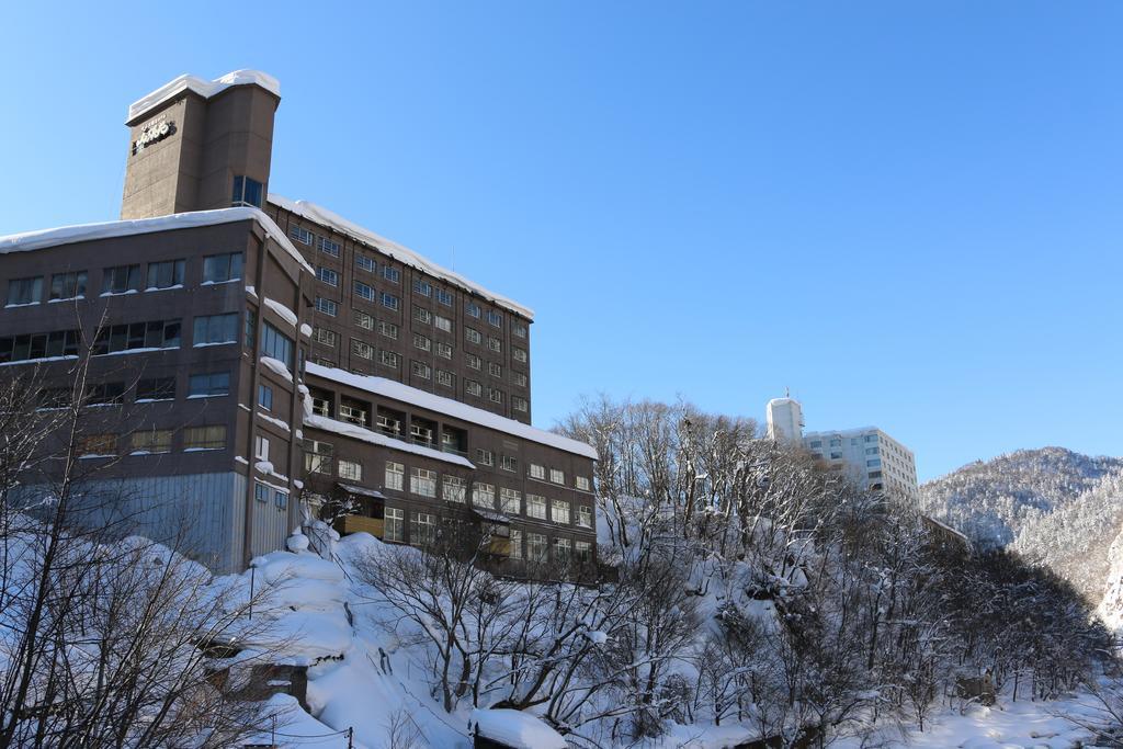 Hotel Sankeien Sapporo Ngoại thất bức ảnh